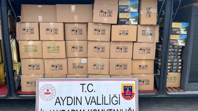 Aydın'da milyonluk incir operasyonu! Otobüsten çıktı