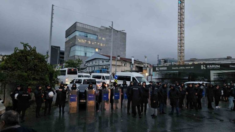 Halk TV'ye kayyum atandı! 17 kişi hakkında gözaltı kararı verildi