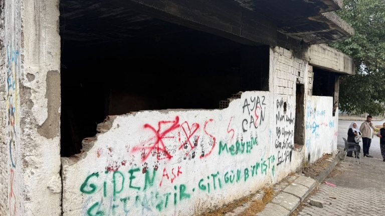 Aydın’da metruk bina ekipleri harekete geçirdi
