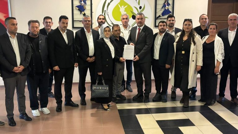 NTO Başkanı Özen Akgün mazbatasını aldı