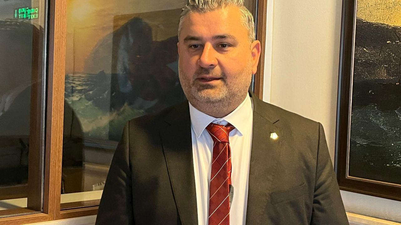 Başkan Akgün, mazbatasını aldı : “Bu projeler hepimizin projesi”