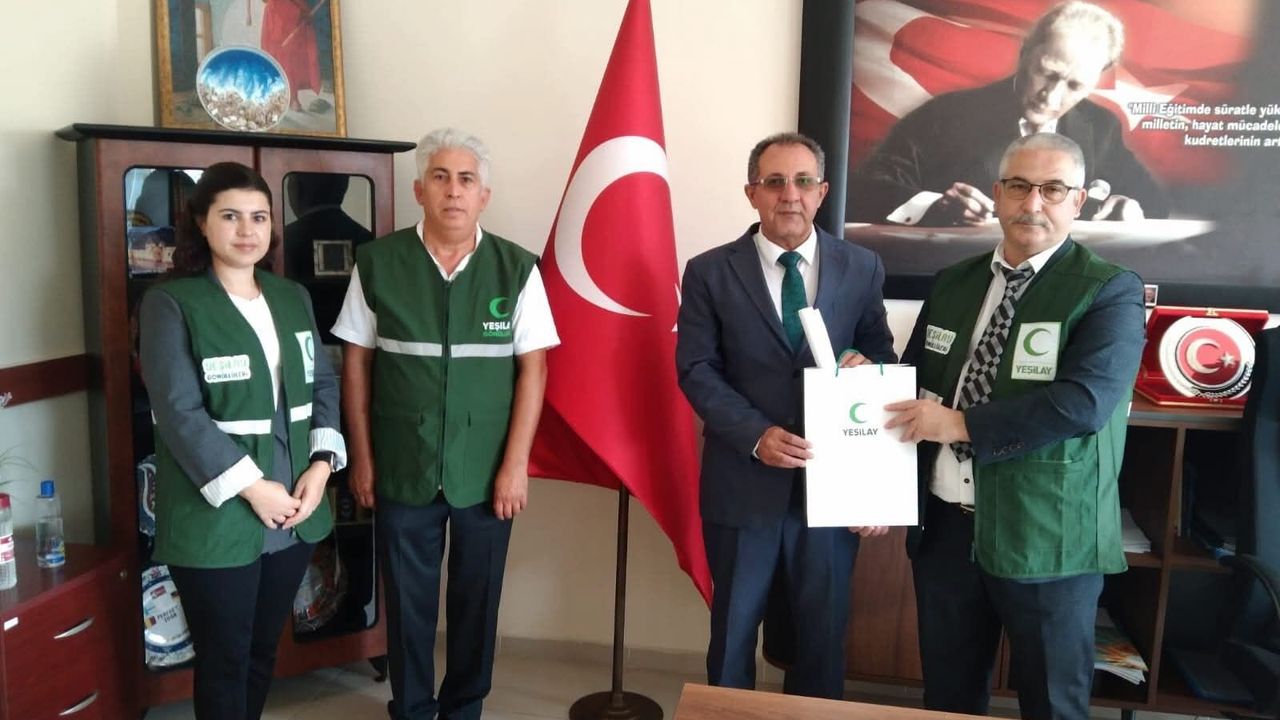 Yeşilay'dan İlçe Milli Eğitim Müdürü Yapıcı'ya ziyaret