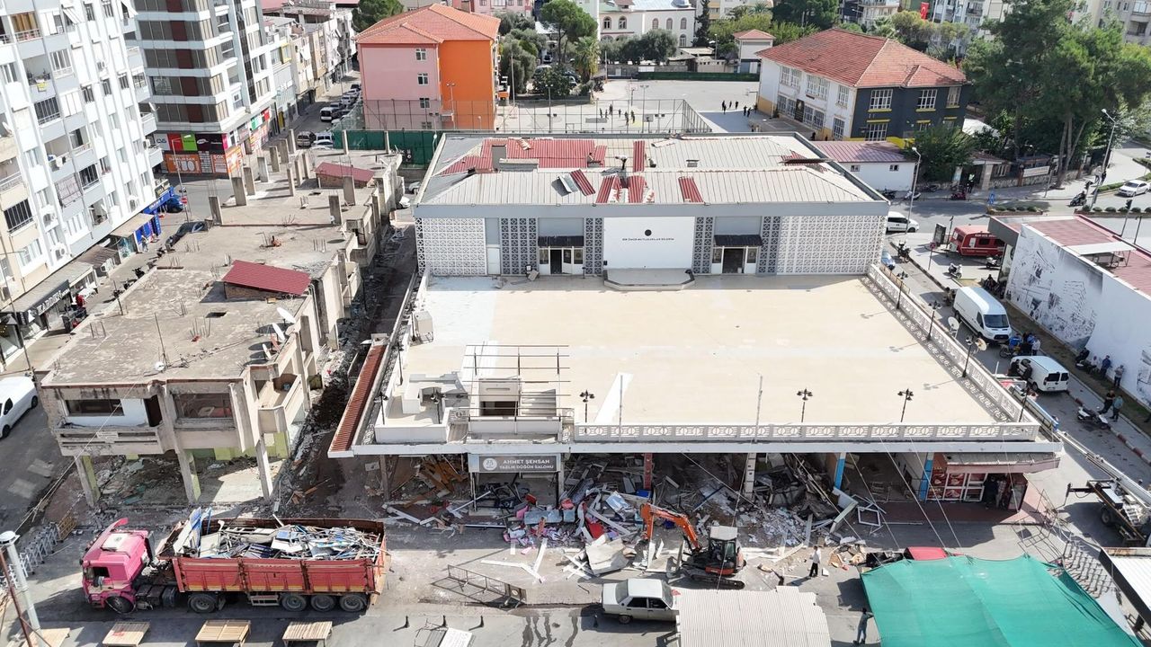 Nazilli’de 50 yıllık dönüşüm başlıyor: Ahmet Şensan Kültür Merkezi yerini modern komplekse bırakıyor