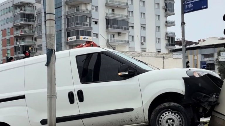 Aydın'da yağmur kaza getirdi