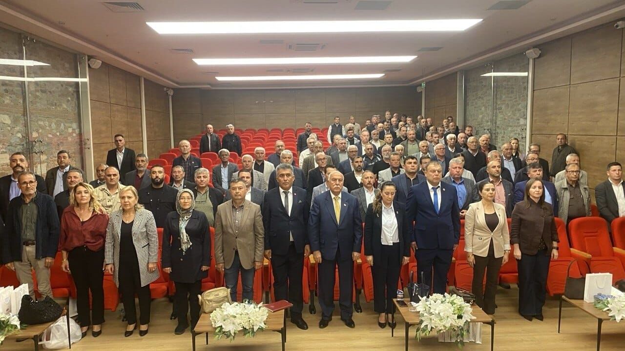 Aydın'da muhtarlar yeni başkanını seçiyor: Sandıkla kuruldu oylama başladı