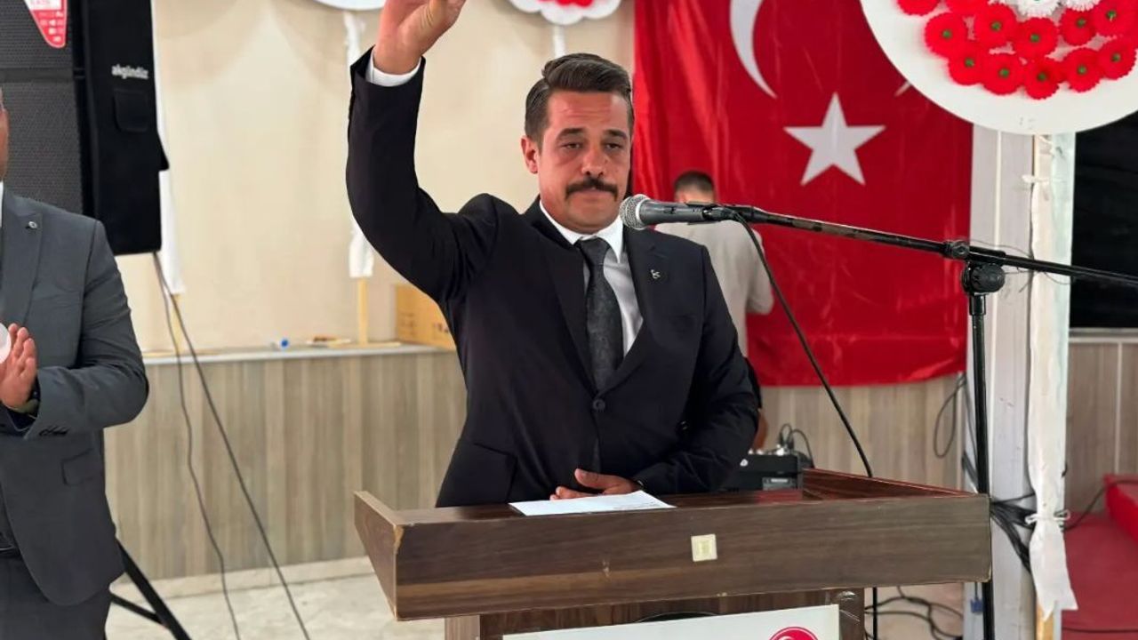 MHP’li Demir’den DenizBank yetkililerine çağrı: “Kararı yeniden değerlendirin”
