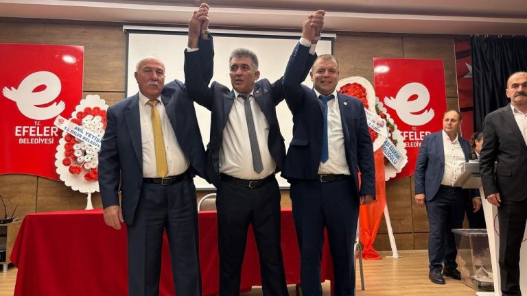 Efeler Muhtarlar Derneği'nin yeni başkanı Yanık oldu