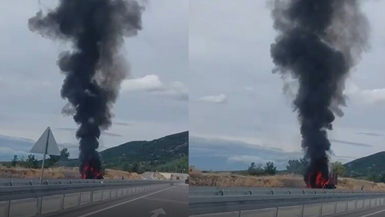 Seyir halindeki kamyonet alev aldı