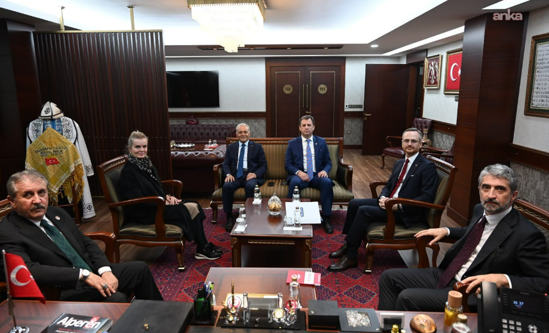 Mustafa Destici, TÜSİAD Yönetim Kurulu Başkanı Diren ile görüştü