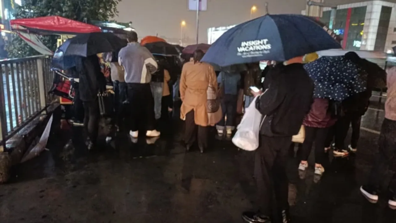 İstanbul Valisi'nden acil uyarı: "Zorunlu olmadıkça evden çıkmayın"