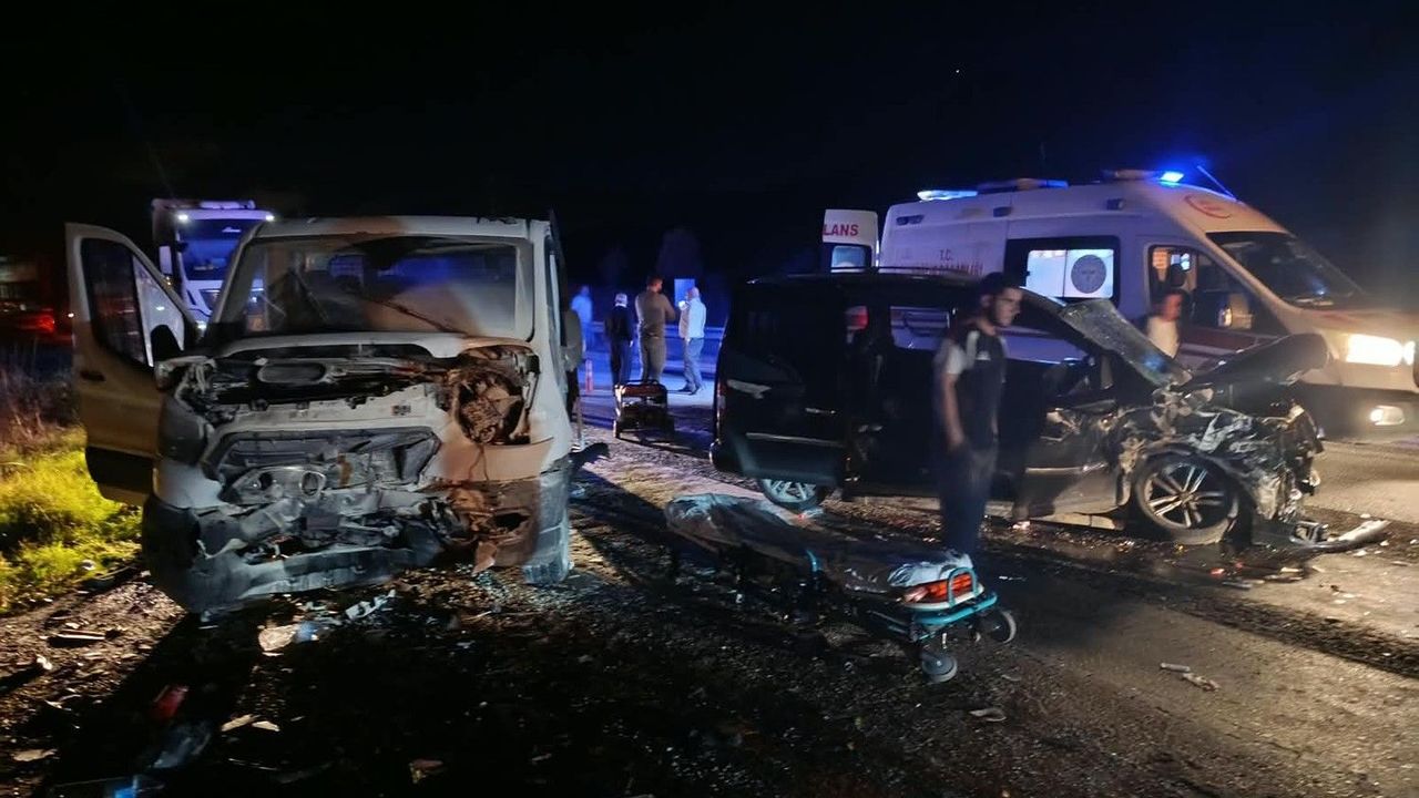 Aydın plakalı araç kazaya karıştı, durumu ağır olanlar var