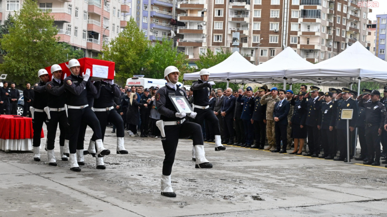 Kalp krizi sonucu yaşamı yitiren polis için tören düzenlendi
