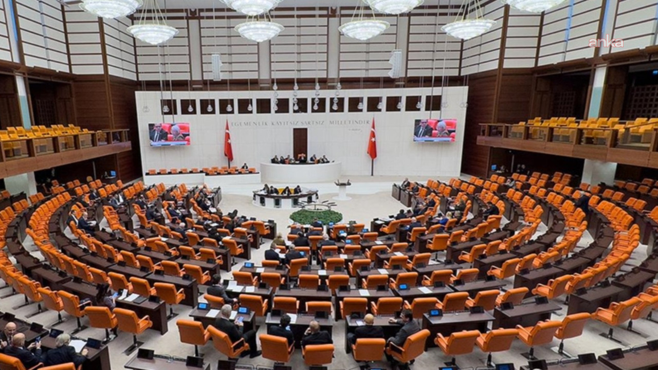 Muhalefetin basın ve ifade özgürlüğü önergeleri AK Parti ve MHP oylarıyla reddedildi