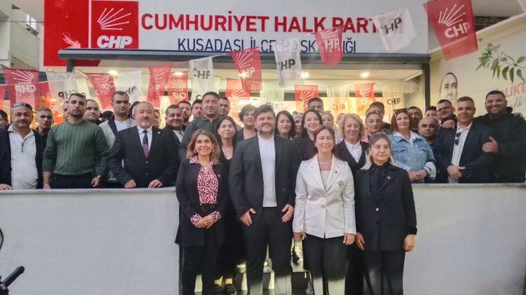 CHP'li Başkan Efe Berberoğlu; “Baba ocağına dönün''