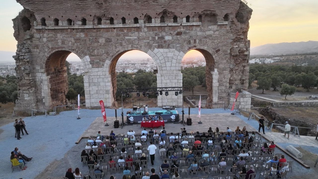 Efeler’in tarihi mirası Tralleis uluslararası festivalle buluşuyor