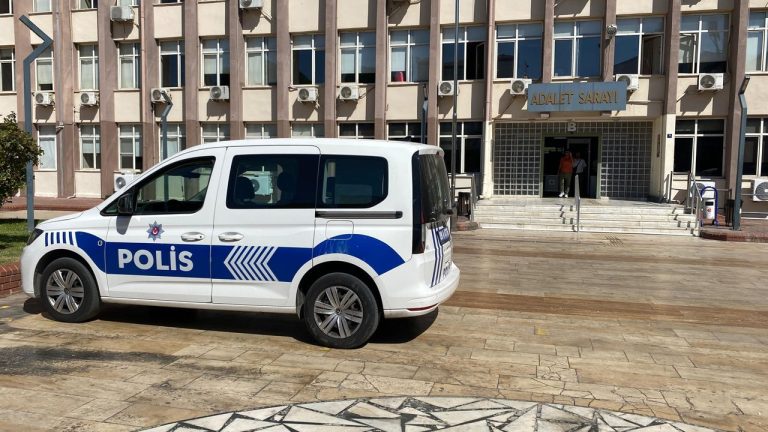 Aydın'daki FETÖ/PDY hükümlüsü apartman boşluğunda yakalandı