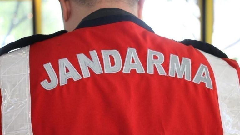 Didim'de radar ve çevirme ifşasına 8 gözaltı