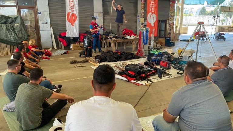 Yetişkin’den bir hayati proje daha! Mahalle afet gönüllülüğü başlıyor