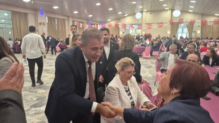 YENİ Parti İl Başkan adayları Efeler'de partileriyle buluştu: Dilaver Demir'e güçlü destek