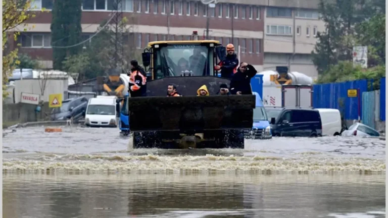 Hafta sonu hava nasıl olacak, hangi illere turuncu ve sarı kodlu uyarı verildi?