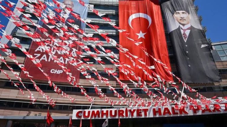 CHP’den bir istifa daha! Belediye Başkanı istifa etti