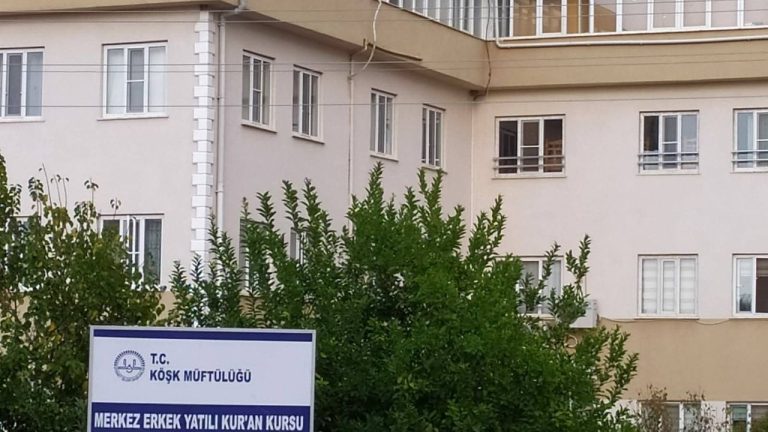 Aydın'da korkunç olay : 11 yaşındaki çocuk  yatağında ölü bulundu