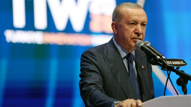 Cumhurbaşkanı Erdoğan: "Dost ve kardeş Azerbaycan’ın Bağımsızlığın Yeniden Sağlanması Günü’nü tebrik ediyorum"
