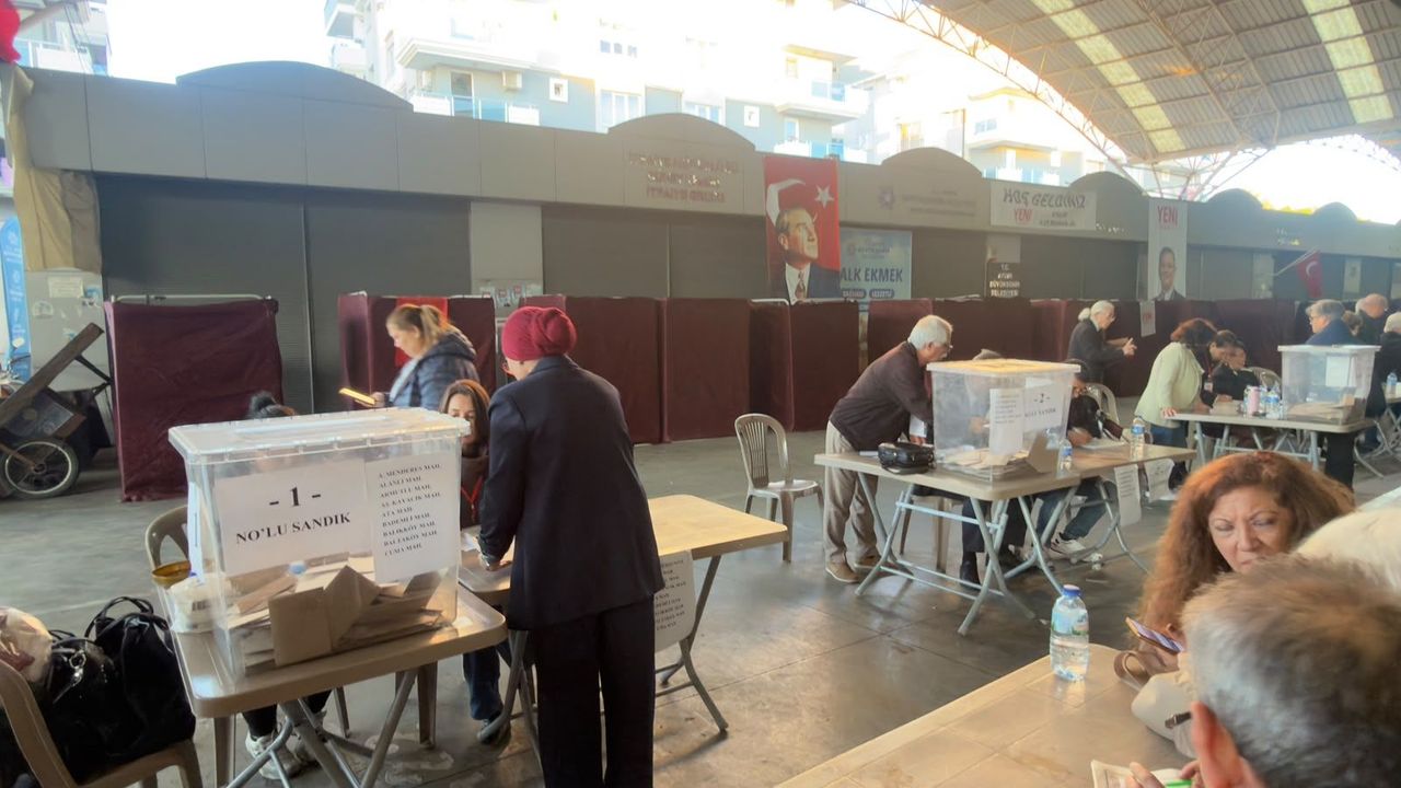 YENİ Parti Aydın'da sandıklar kapandı