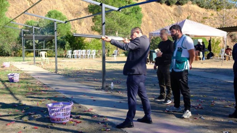 Kuyucak’ta namlular Cumhuriyet için doğruldu