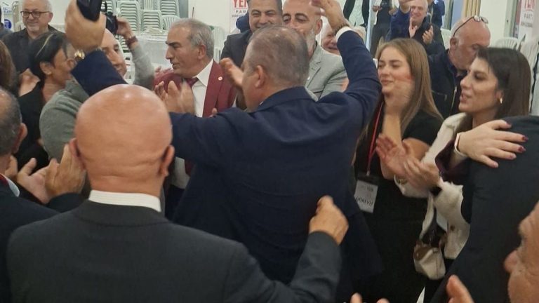 Yeni Parti'nin yeni İl Başkanı Demir seçim zaferini Didim’de kutladı