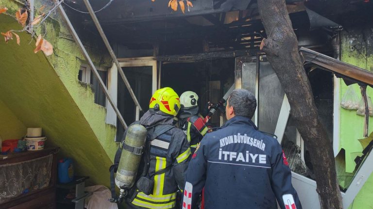 Nazilli’de elektrikli battaniyeden yangın çıktı