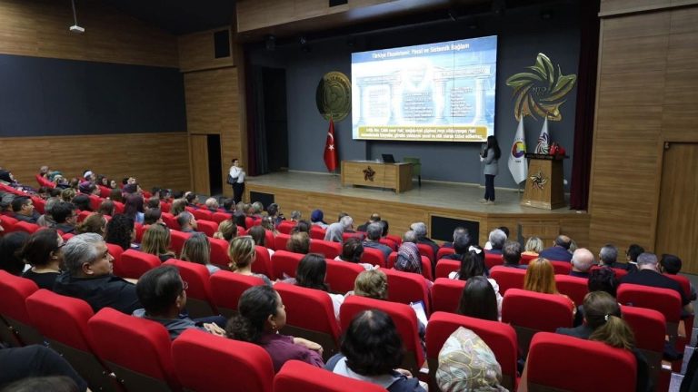 Nazilli'de öğretmenlere okul güvenliği eğitimi verildi