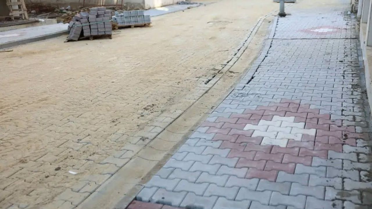 İncirliova’da yol çalışmaları sürüyor