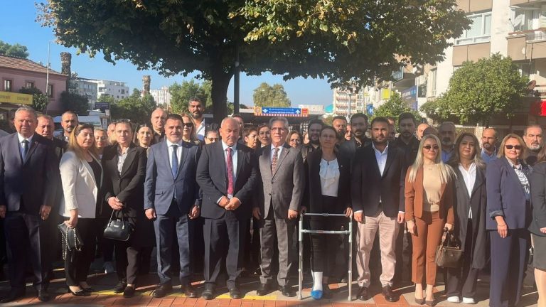 Nazilli’de Muhtarlar Günü’nde Gül Esin unutulmadı