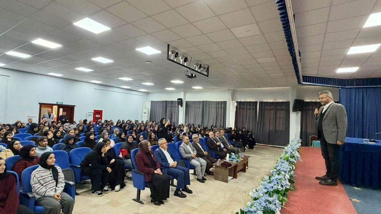 Aydın'da İmam Hatip okullarının yeniden açılışının 75. yıl dönümü kutlandı