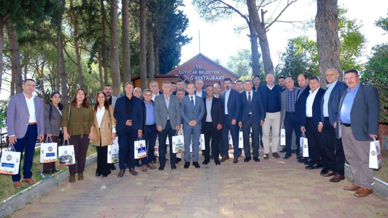 Kuyucak’ta Başkan Doğanca muhtarlarla kahvaltıda buluştu