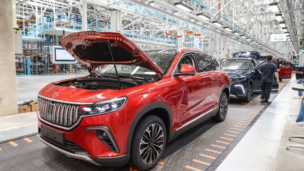 Türkiye otomotiv üretiminde dünya devleri arasına girdi! Türkiye’den 1,4 milyon araçlık üretim