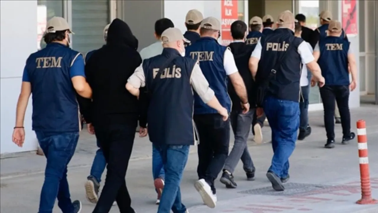 FETÖ’nün mahrem yapılanmasına 3 ilde operasyon