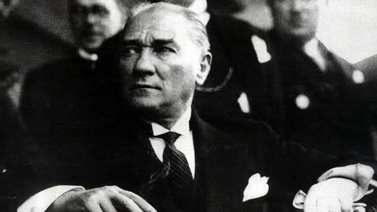 Atatürk’ün Nutuk'u 8 dille dünyaya açılıyor