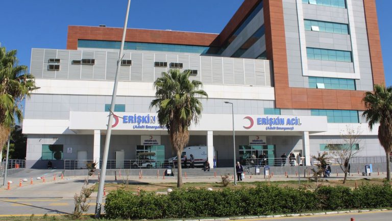 Öğle yemeğinin sonu hastanede bitti