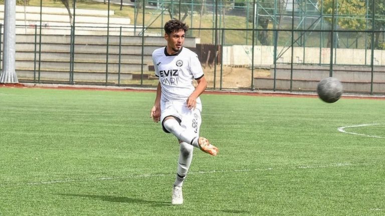 Kuşadasıspor'lu genç stoper Nazilli Genç Yamalokspor'a uçtu