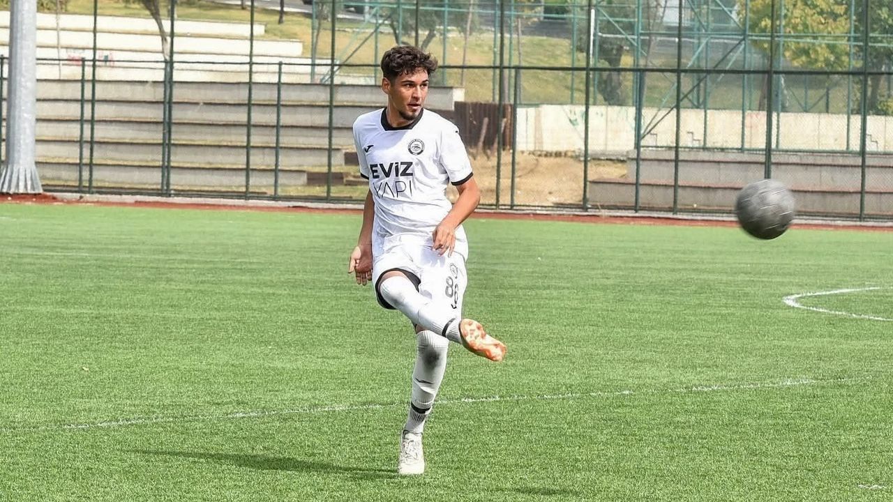 Kuşadasıspor'lu genç stoper Nazilli Genç Yamalakspor'a uçtu