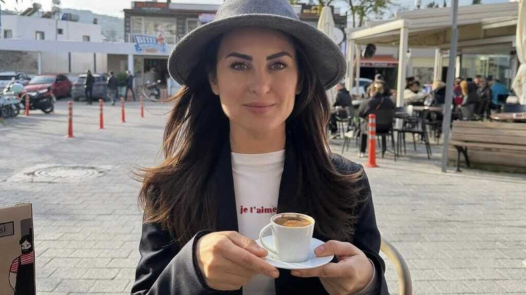 CHP’den istifa eden meclis üyesi Gülsoy AK Parti’ye katıldı