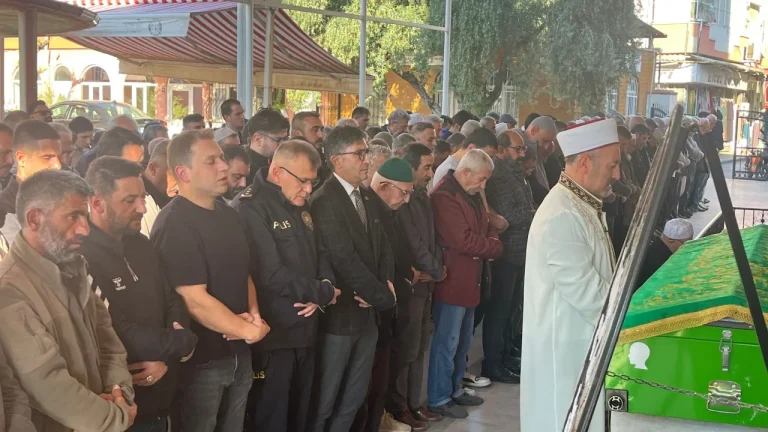 Nazilli'nin sevilen esnafı gözyaşlarıyla uğurlandı