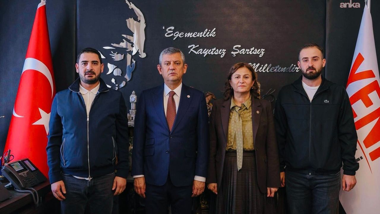 Narin Güran'ın ailesinden Özgür Özel'e ziyaret