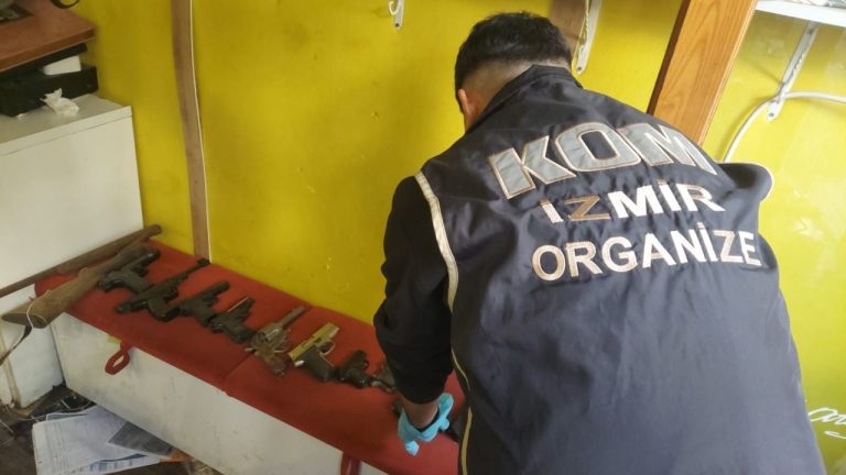 Depoda basıldılar