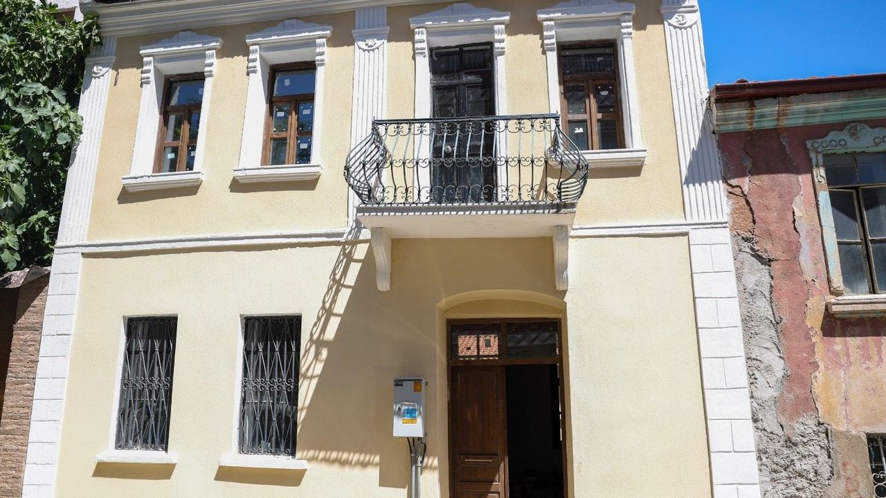 Efeler'de Atatürk Kültür Evi kapılarını açıyor