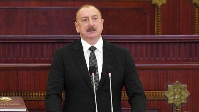 Bakü'den 31 Türk vatandaşına şok yaptırım