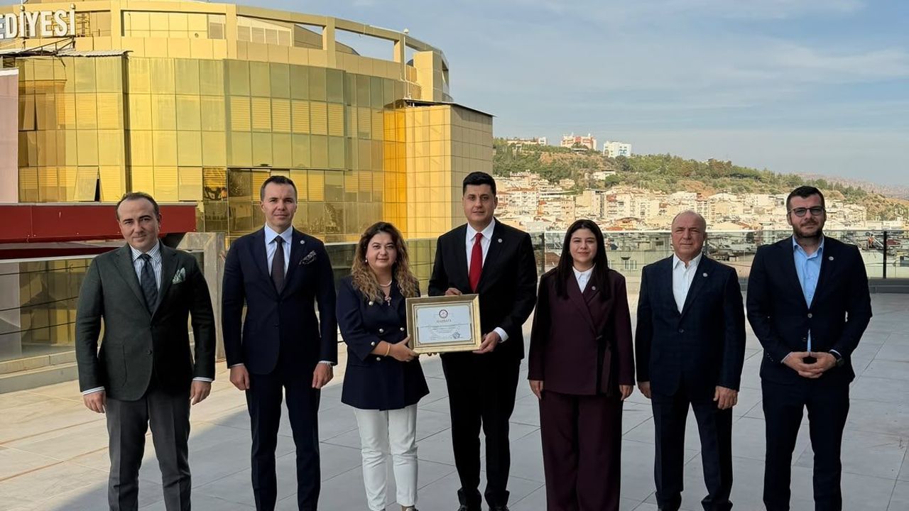 AYSO Başkanı Maraş, mazbatasını aldı