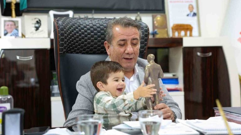 Başkan Yetişkin, sağlığına kavuşan minik Teoman’ı ağırladı